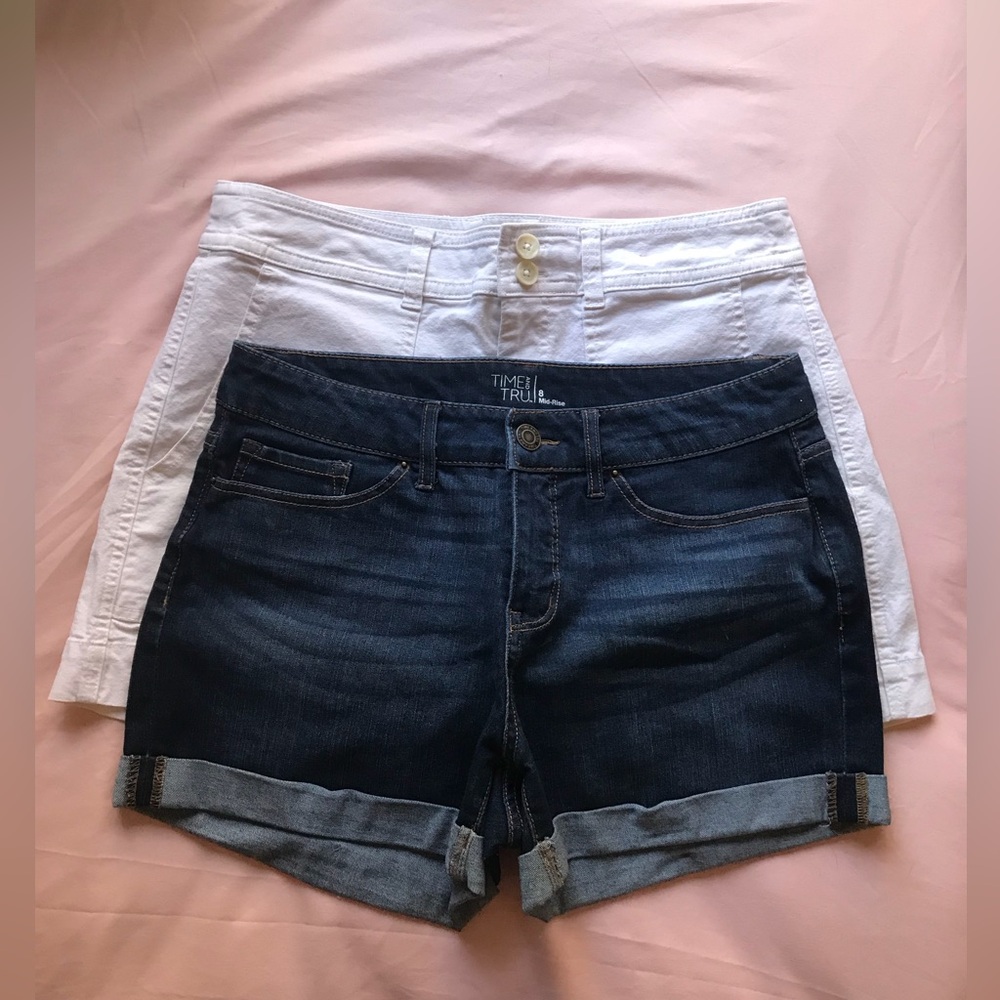 Shorts (2)